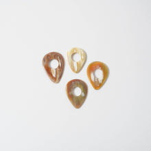 Load image into Gallery viewer, Horn Guitar Pick