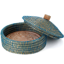 Load image into Gallery viewer, Zinnia Lidded Breadwarmer