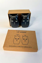 Load image into Gallery viewer, Cat Salt & Pepper Shakers
