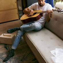 Load image into Gallery viewer, Socks that Support Music - Medium (Gray Music Notes)