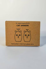 Load image into Gallery viewer, Cat Salt & Pepper Shakers