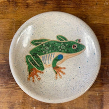 Load image into Gallery viewer, Red-eyed Tree Frog Ceramic Ring Dish