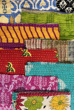 Load image into Gallery viewer, Kantha Cotton Napkins - Set of 4