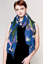 Load image into Gallery viewer, Navita Fine Wool Shawl: Navy & Green