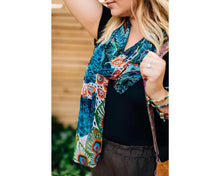Load image into Gallery viewer, Peacock Pattern Scarf
