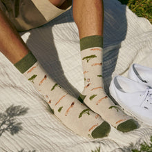 Load image into Gallery viewer, Socks that Protect Lions - Medium (Beige Lions)