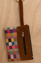 Load image into Gallery viewer, Woven Leather Wristlet