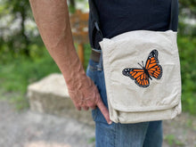 Load image into Gallery viewer, Monarch Field Bag

