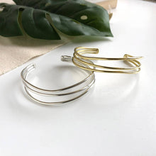 Load image into Gallery viewer, Layered Waves Cuff - Gold
