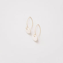 Load image into Gallery viewer, Simple Circle Earrings - Black
