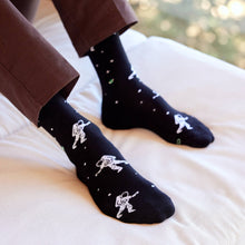 Load image into Gallery viewer, Socks that Support Space Exploration (Floating Astronauts) - Small
