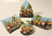 Load image into Gallery viewer, Tulips and Tree Nightlight
