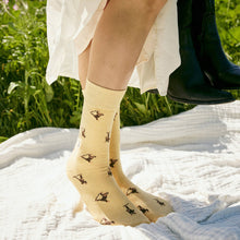 Load image into Gallery viewer, Socks that Protect Chimpanzees - Medium
