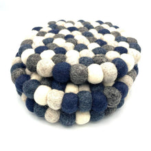 Load image into Gallery viewer, Gray Neutral Felt Ball Trivet
