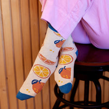 Load image into Gallery viewer, Socks that Plant Trees (Oranges)- Medium
