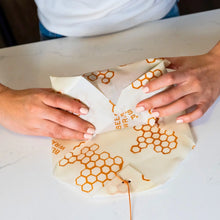 Load image into Gallery viewer, 1 Sandwich Wrap - Honeycomb Print
