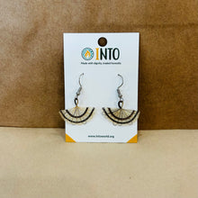 Load image into Gallery viewer, Round Design Horsehair Earrings
