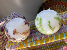 Load image into Gallery viewer, Small Spherical Candle
