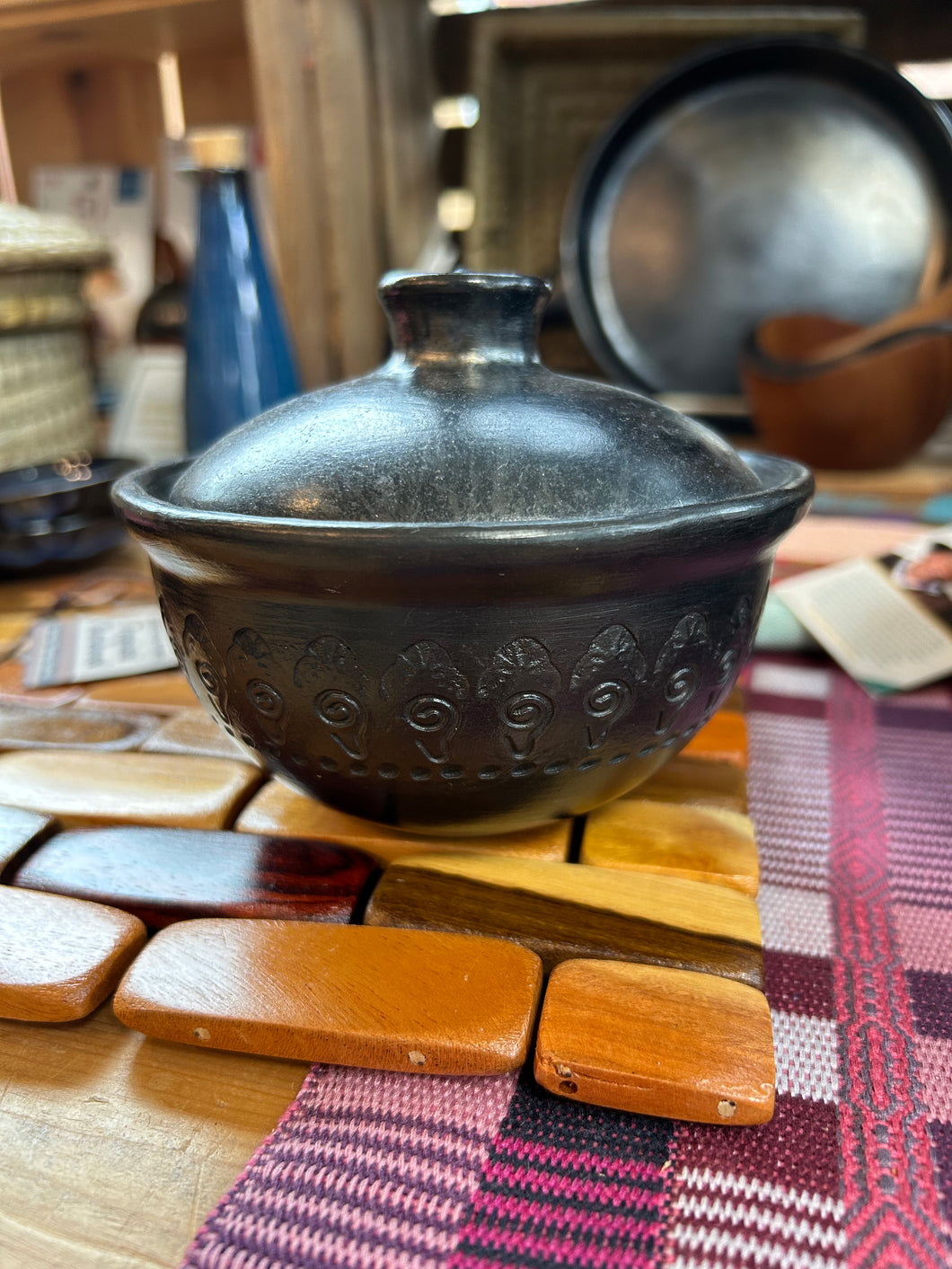 Black Ceramic Sugar Bowl (w. etching & regular lid)