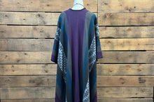 Load image into Gallery viewer, Open Geometric Poncho
