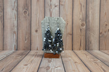 Load image into Gallery viewer, Crochet Earrings
