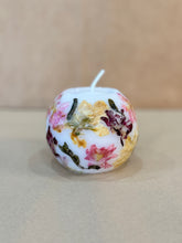 Load image into Gallery viewer, Small Spherical Candle
