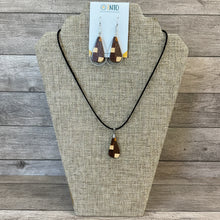 Load image into Gallery viewer, Taracea Tear Drop Necklace
