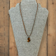 Load image into Gallery viewer, Taracea Tear Drop Necklace
