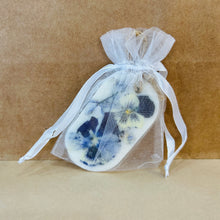 Load image into Gallery viewer, Hand-Pressed Flower Scented Soy Bars
