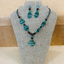 Load image into Gallery viewer, Horsehair Necklace &amp; Earrings Set
