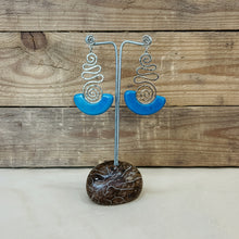 Load image into Gallery viewer, Serpentine Tagua Earrings
