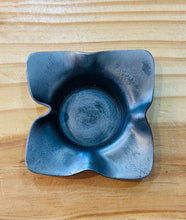 Load image into Gallery viewer, Metal Tea Light Holders
