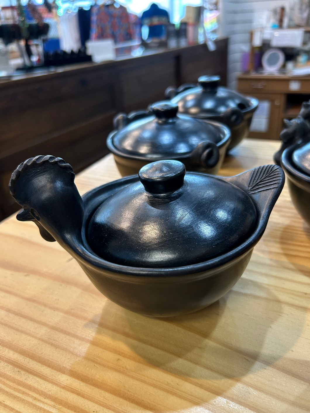 Black Ceramic Animal Sugar Bowl (w. regular lid)