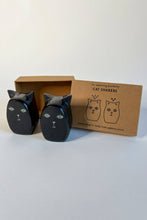 Load image into Gallery viewer, Cat Salt &amp; Pepper Shakers
