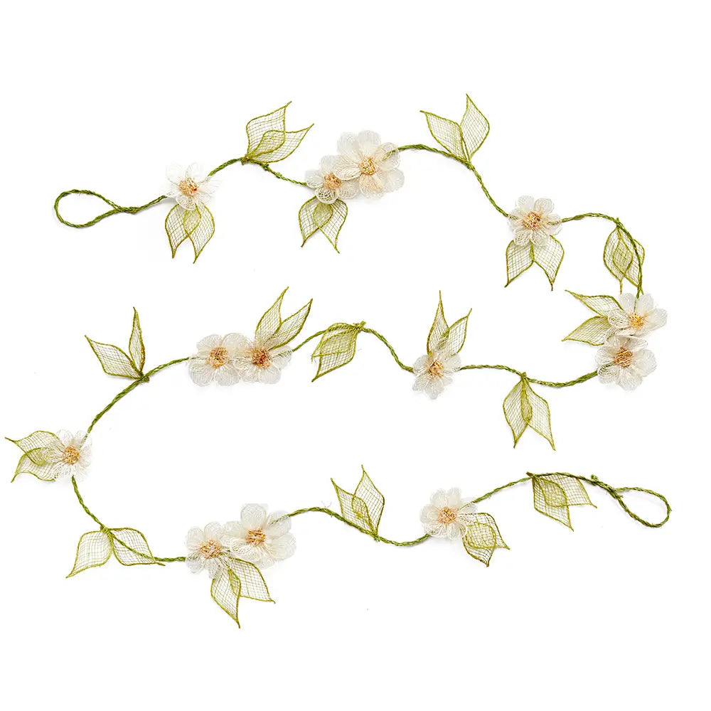 Abaca Daisy Garland