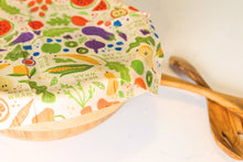 Load image into Gallery viewer, Reusable Beeswax Food Wrap - 3 Wrap (1 Small/1 Medium/1 Large) - Garden Party Print
