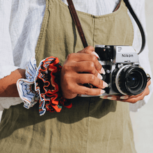 Load image into Gallery viewer, Scrunchies
