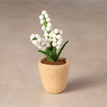 Load image into Gallery viewer, Felted Flower Pot - Baby&#39;s Breath
