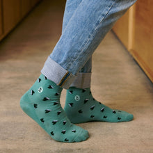 Load image into Gallery viewer, Socks that Support Music (Green Pianos) - Medium

