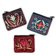 Load image into Gallery viewer, Embroidered Floral Coin Purse
