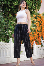 Load image into Gallery viewer, Black Ikat Handloom Pants: S/M
