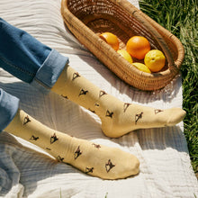 Load image into Gallery viewer, Socks that Protect Chimpanzees - Medium

