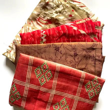 Load image into Gallery viewer, Sari Tote Bag (Cotton lined)
