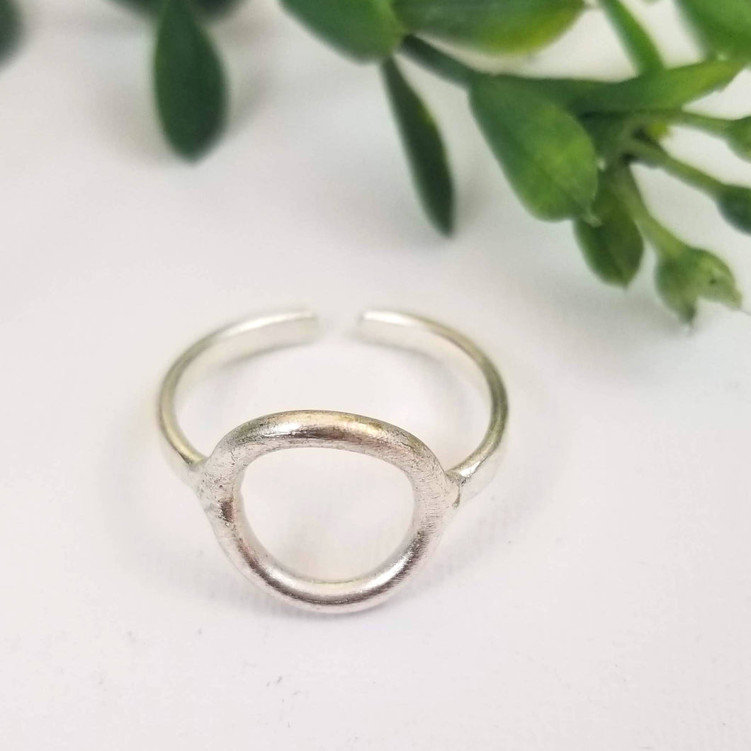 Petite Circle Ring - Silver