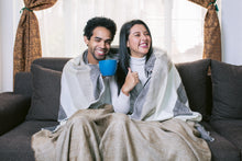 Load image into Gallery viewer, Cozy Throw
