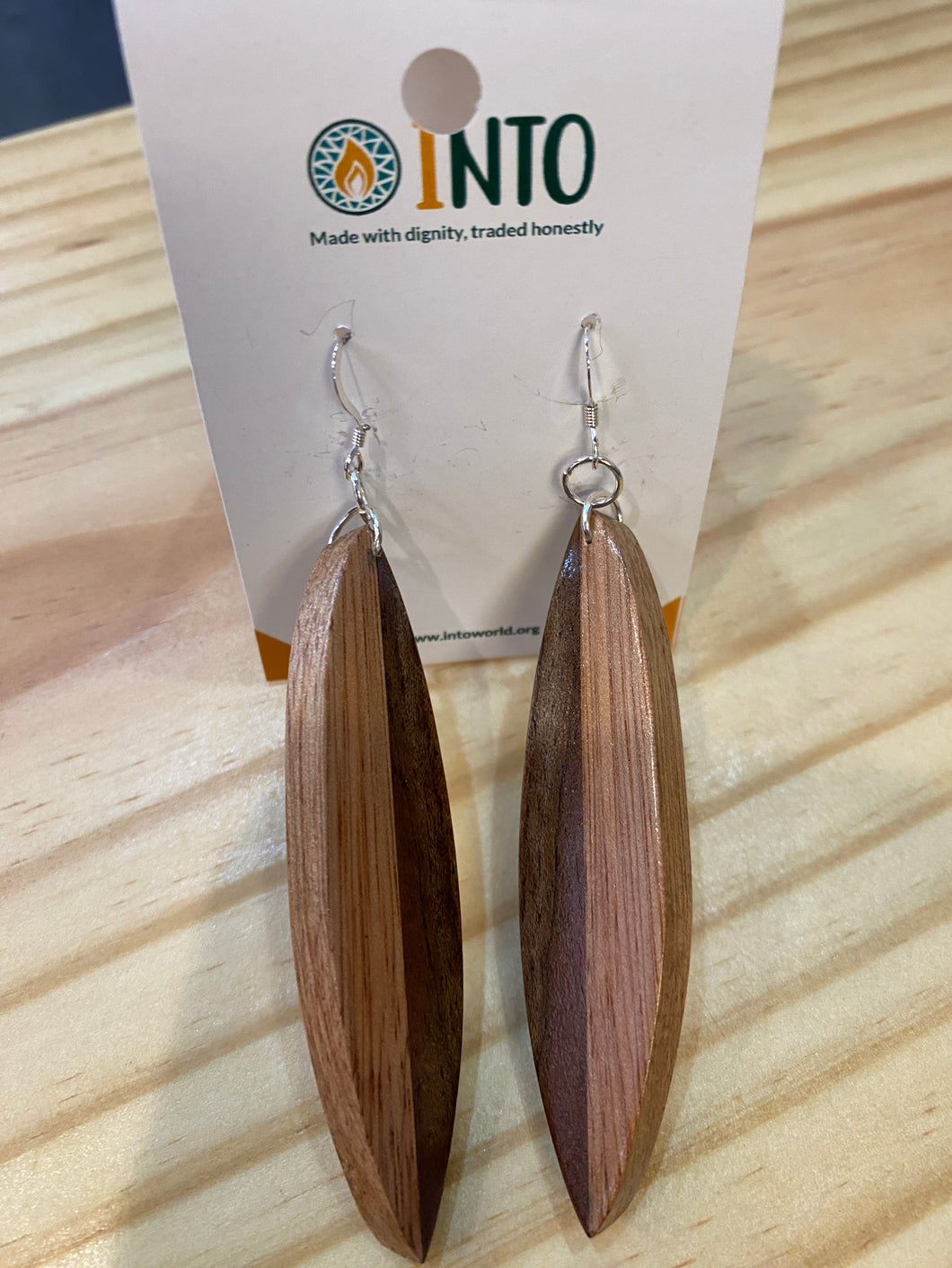 Taracea Dangle Leaf Earrings (No Wire)