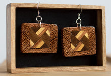 Load image into Gallery viewer, Taracea Dangle Quilt Design Earrings
