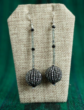Load image into Gallery viewer, Long Pearl Earrings
